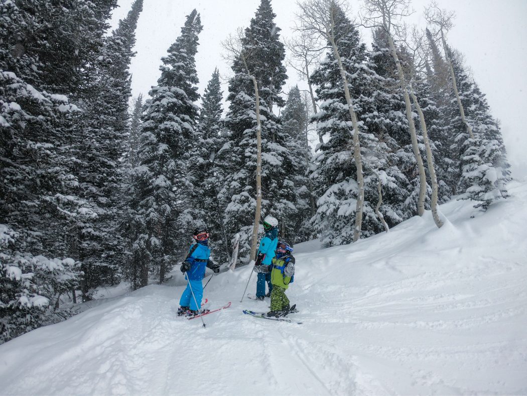 kids skiing solitude
