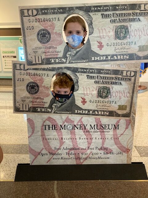 money museum with kids